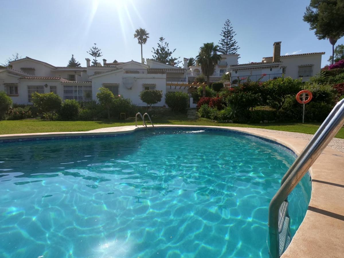 Studio With Access To The Garden. Open Pool. Beach Very Close. Wifi & Netflix Free Apartment Benalmádena Exterior photo