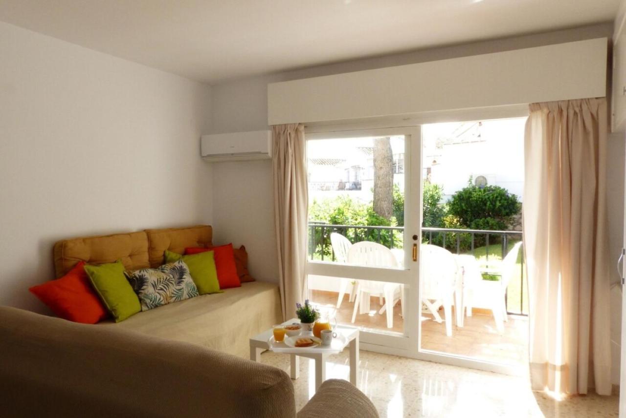 Studio With Access To The Garden. Open Pool. Beach Very Close. Wifi & Netflix Free Apartment Benalmádena Exterior photo